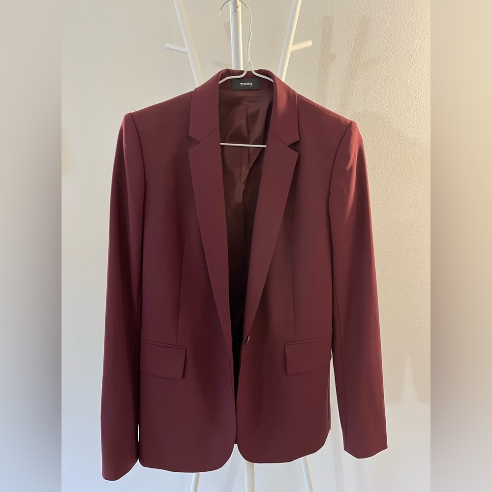 Theory Essential Wool Blend Jacket. Dark Currant. 00